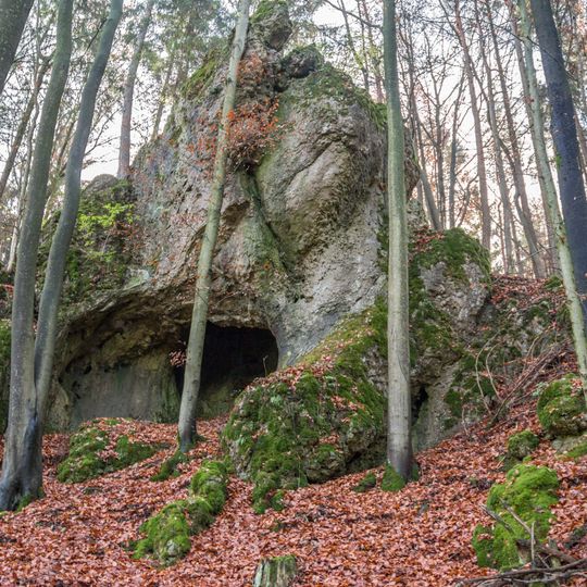Felsen mit Bocksloch E von Affalterthal