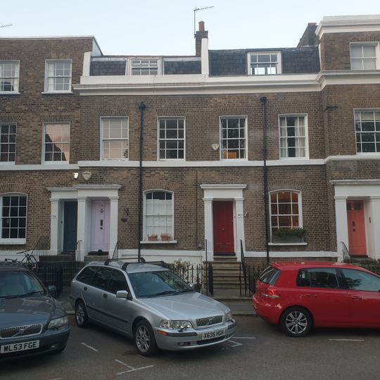 39 And 40, Hanover Gardens Se11