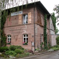 Cronheim station building