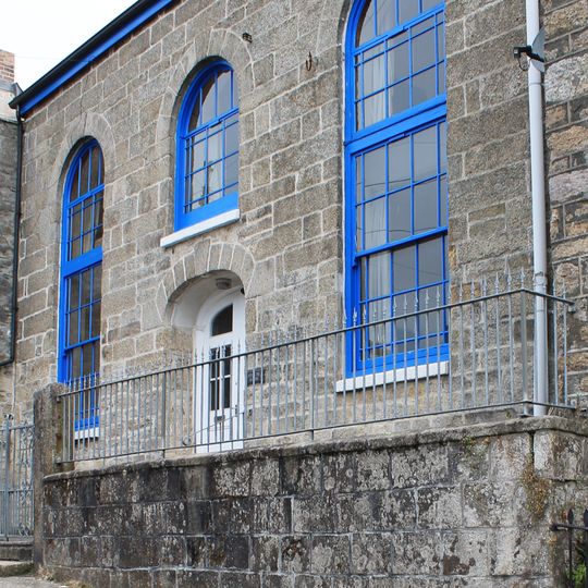 Tabernacle , Forecourt Walls And Railings