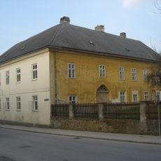 Hohe Schule, Loosdorf, Austria