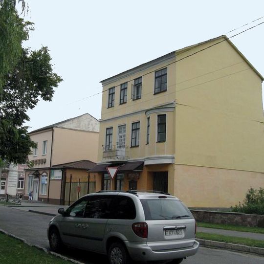 Kastryčnika Square 3, Pinsk