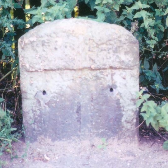 Milestone, Moss Lane