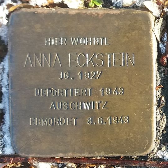 Stolperstein en memoria de Anna Eckstein