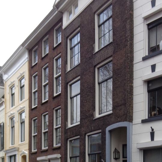 Pand met rechte lijstgevel