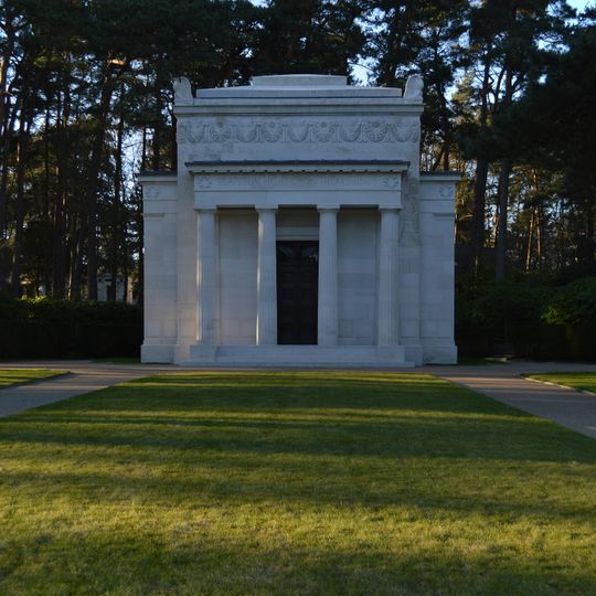 American Memorial Chapel
