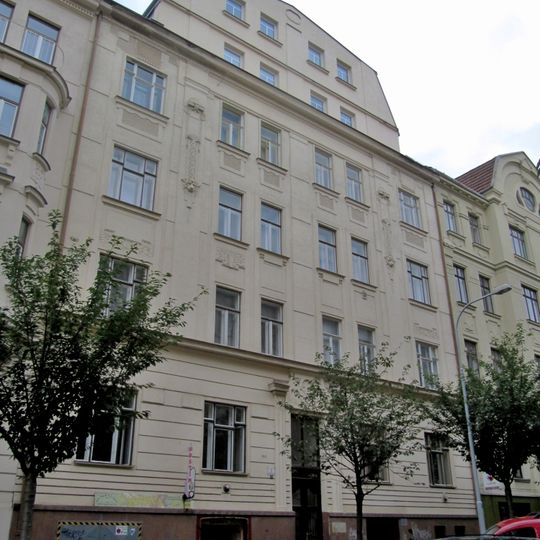 Čápkova 3 - 5, 4 - 8