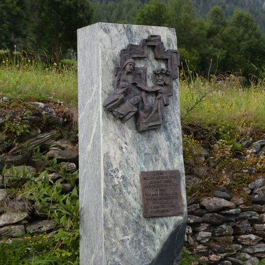 Kreuzweg Göriach Bildsäule, 8. Kreuzwegstation Jesus begegnet den weinenden Frauen