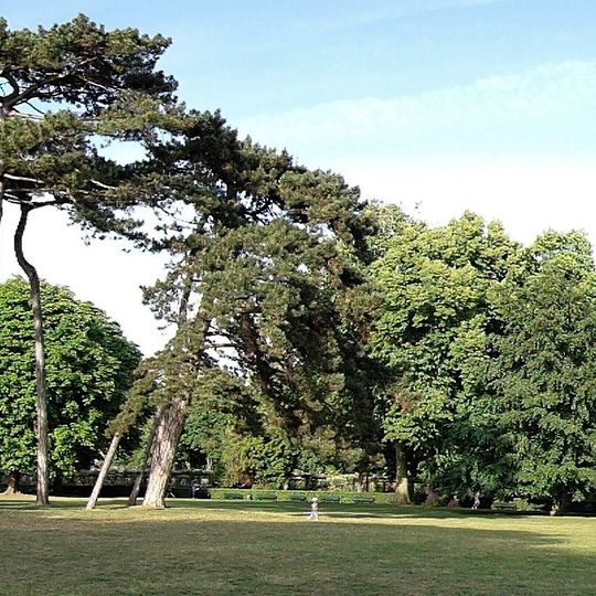 Parc de la Roseraie du Val-de-Marne