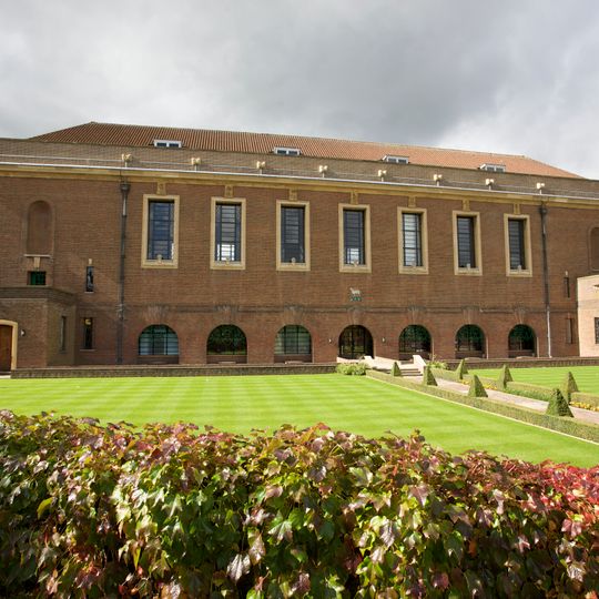 Merchant Taylors' School