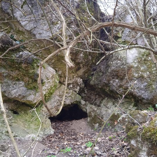 Sárkány-lyuk-völgyi Cavity