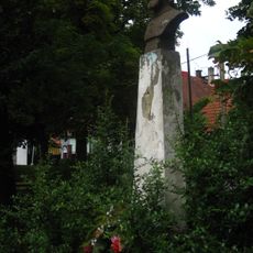 Pomník Jana Husa na Náměstí Jana Husa ve Zdibech