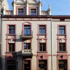 Kamienica przy ulicy Jaracza 32