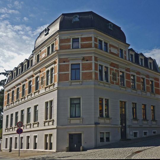 Mietshaus in Ecklage Niederstraße 7