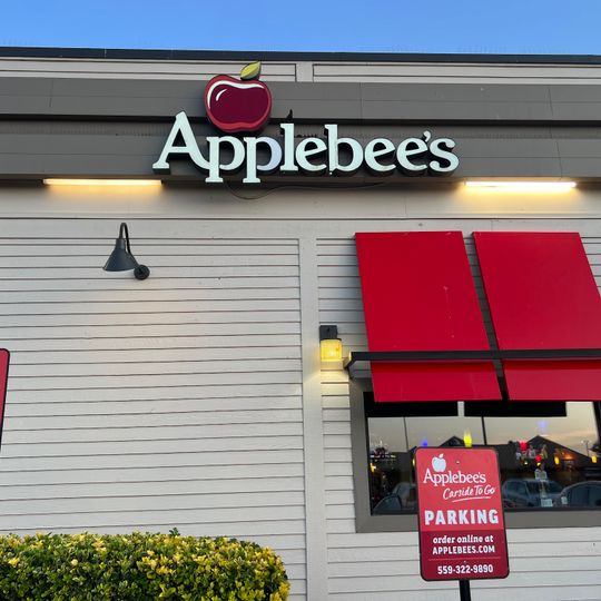 Applebee's Grill + Bar