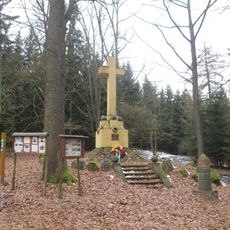 Pomník padlým západně od Černošína