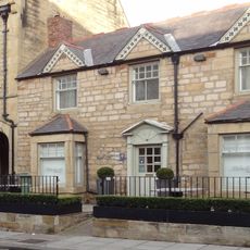 20, Bondgate Without