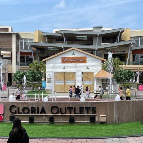 Gloria Outlets