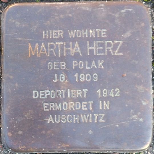 Stolperstein en memoria de Martha Herz