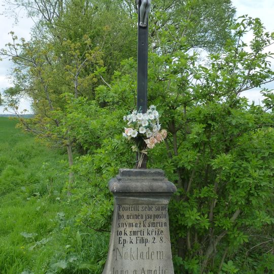 Kříž u cesty do Slavětic