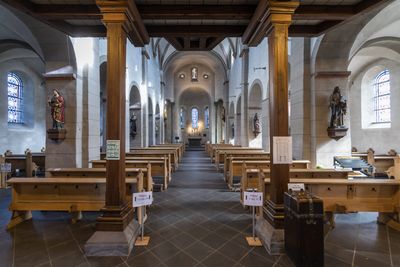 Interior 0