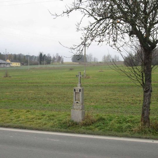 Kříž u Křenov
