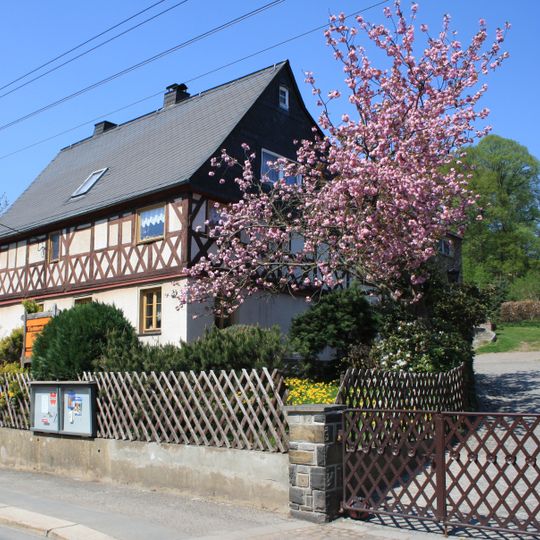 Wohnhaus eines Bauernhofes Rödlitzer Straße 23