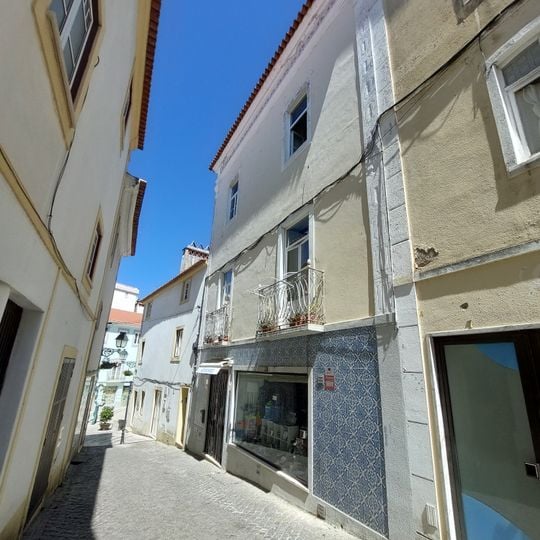 Casa no Beco de São João, 3