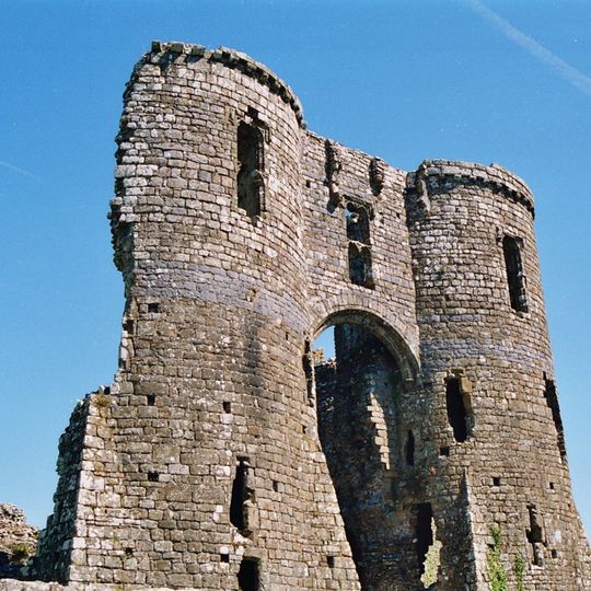 Llawhaden Castle