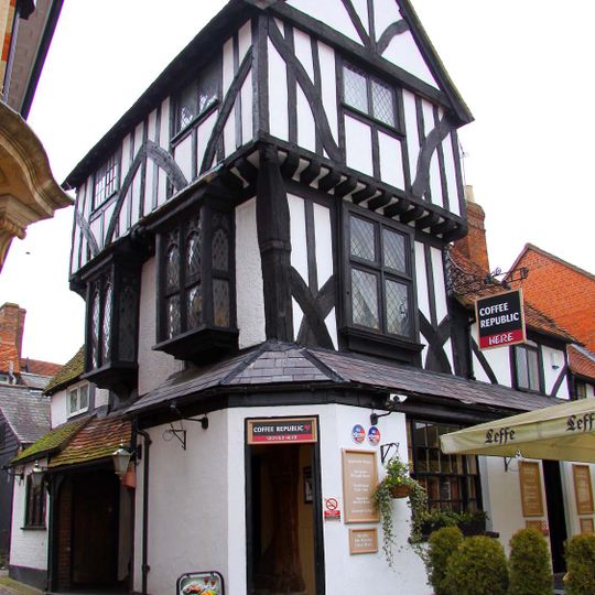 The Birdcage Public House