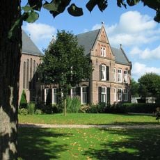 Sint Willibrordkerk: pastorie