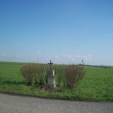 Kříž západně od Němčovic