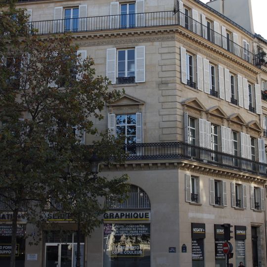Immeuble, 3 place Franz-Liszt, 108 rue La Fayette