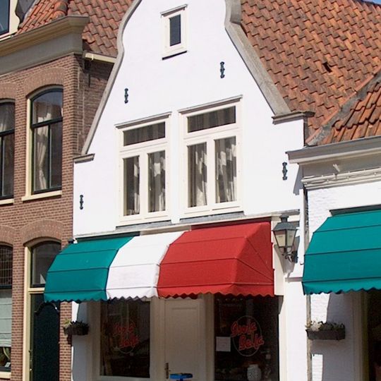 Grote Oost 63, Hoorn