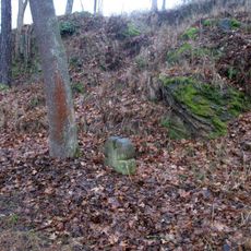 Kříž severně od Úterý pod kostelem