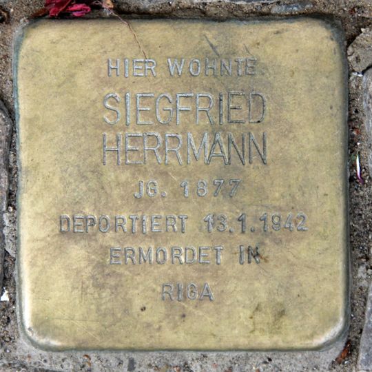 Stolperstein dedicated to Siegfried Herrmann