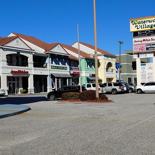 Waterway Village Shopping Center