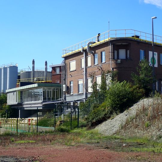 Lot D - Bedrijfsgebouwen Redeventza en Transport en Handel Maatschappij
