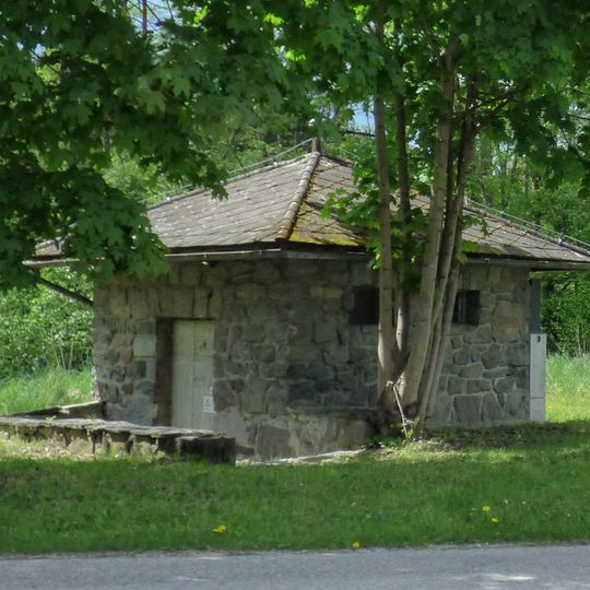 Khevenhüller-Kaserne, Brunnenhäuschen