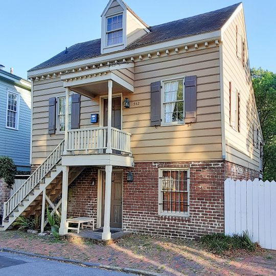 542 East State Street