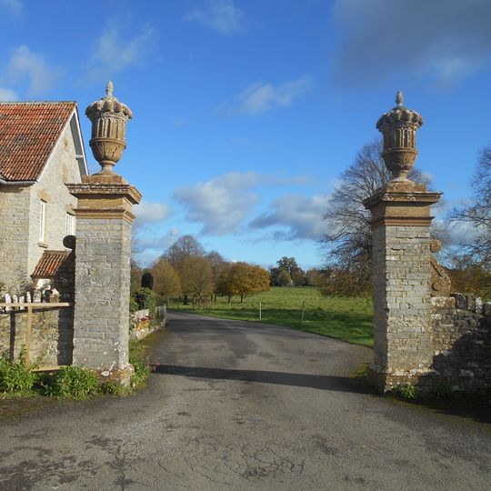 Gate Piers And Walls, About 375 Metres West Of Lytes Cary