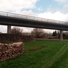 Straßenbrücke