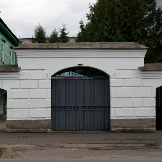 Ограда с воротами