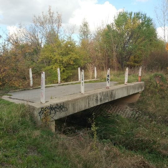 Mostek přes Hostavický potok severně od Štěrboholské spojky