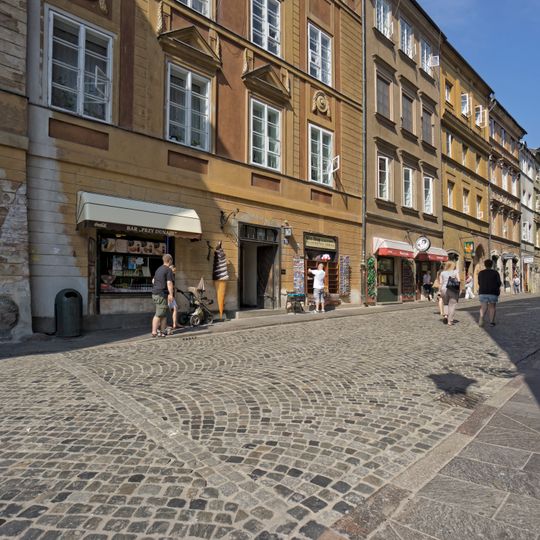 Ulica Nowomiejska w Warszawie