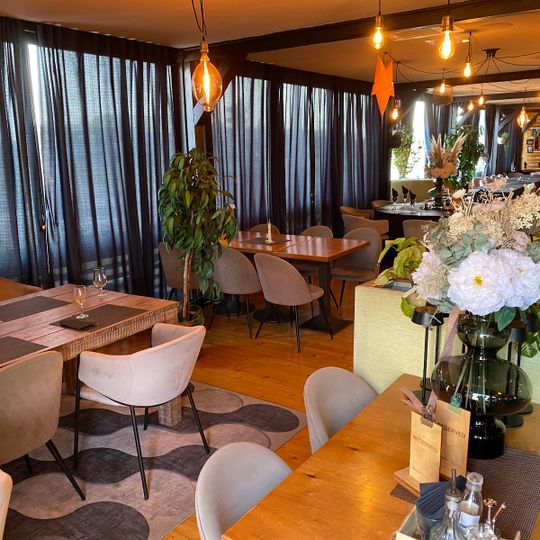 Karaka Restaurant