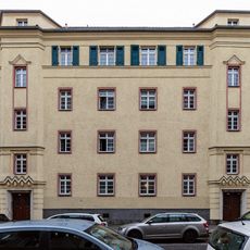 Paul-Heyse-Straße 9; 11; 13; 15