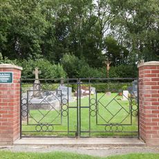 Bazentin-le-Petit Communal Cemetery