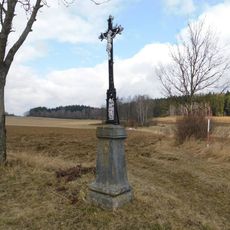 Kříž u silnice severozápadně od Nové Vsi