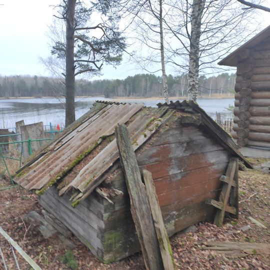 Намогильный домик